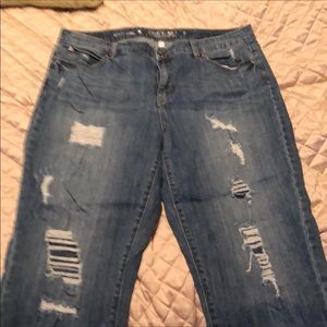 Jennifer Lopez Destructed Jeans